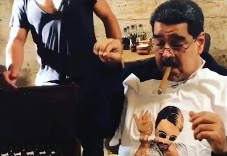 Por un puñado de dólares entregaron a Chávez