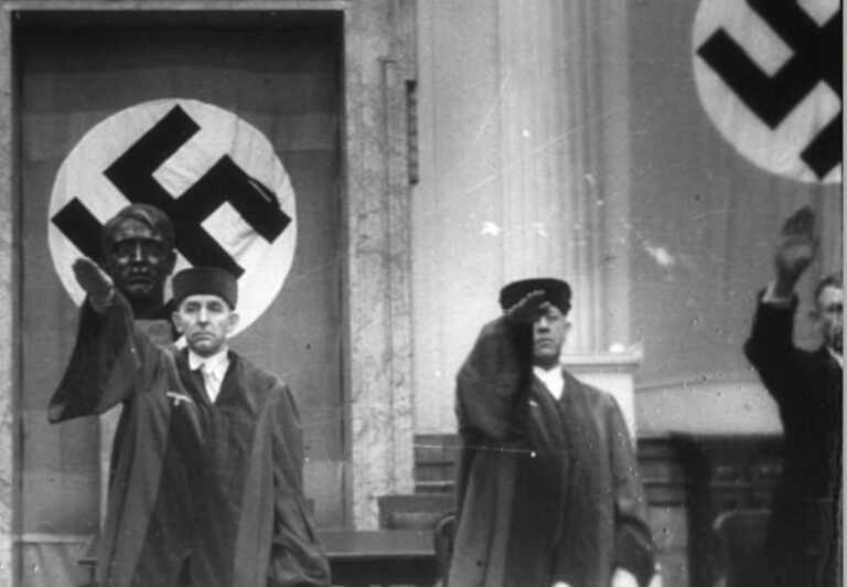EL FASCISMO Y LA MANIOBRA ELECTORAL 